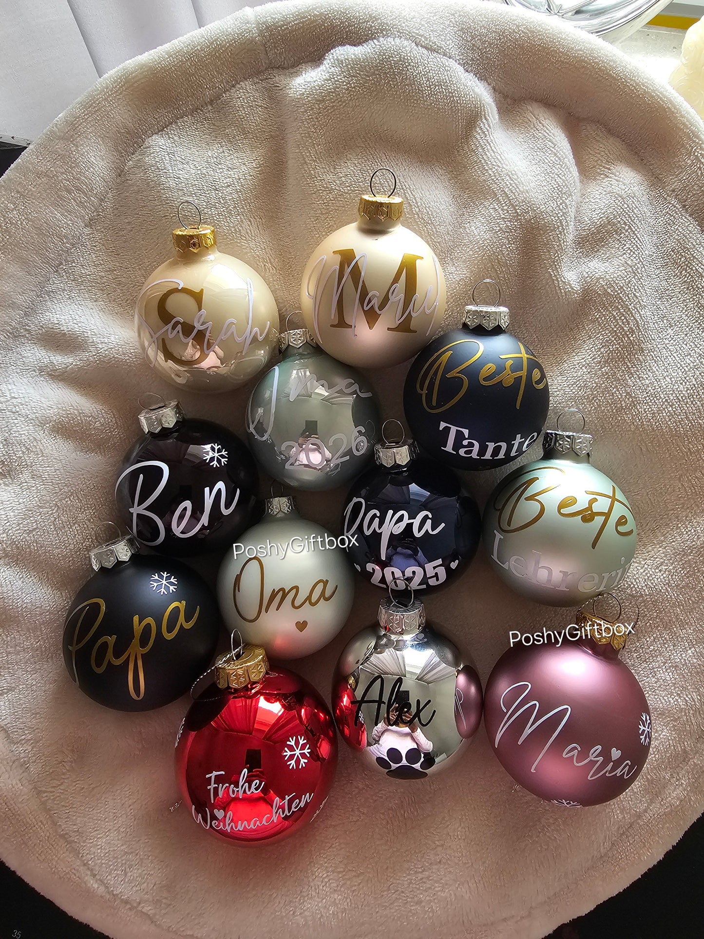 Personalisierte Weihnachtskugeln Verschiedene Farbe/Weihnachtsgeschenke/ Weihnachtskugel mit Namen/Christbaumkugeln/Tannenbaumkugel PoshyGiftbox
