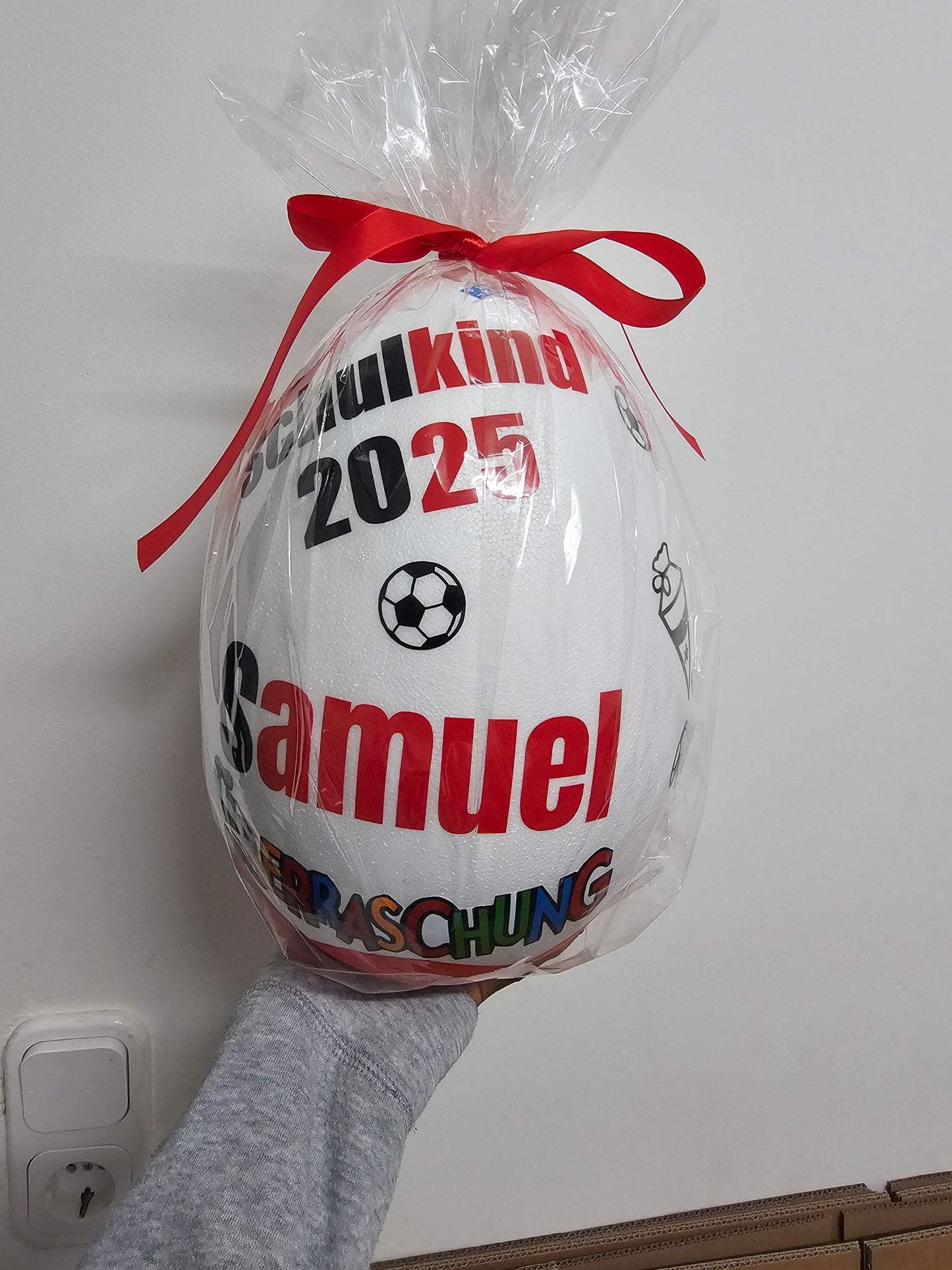 Personalisiertes XXL Überraschungsei SCHULKIND/XXL Überraschungsei Personalisiert Geschenk /Schultüte Ü-Ei befüllt /9 Designs/Einschulungsgeschenk/Geschenkverpackung Einschulung PoshyGiftbox