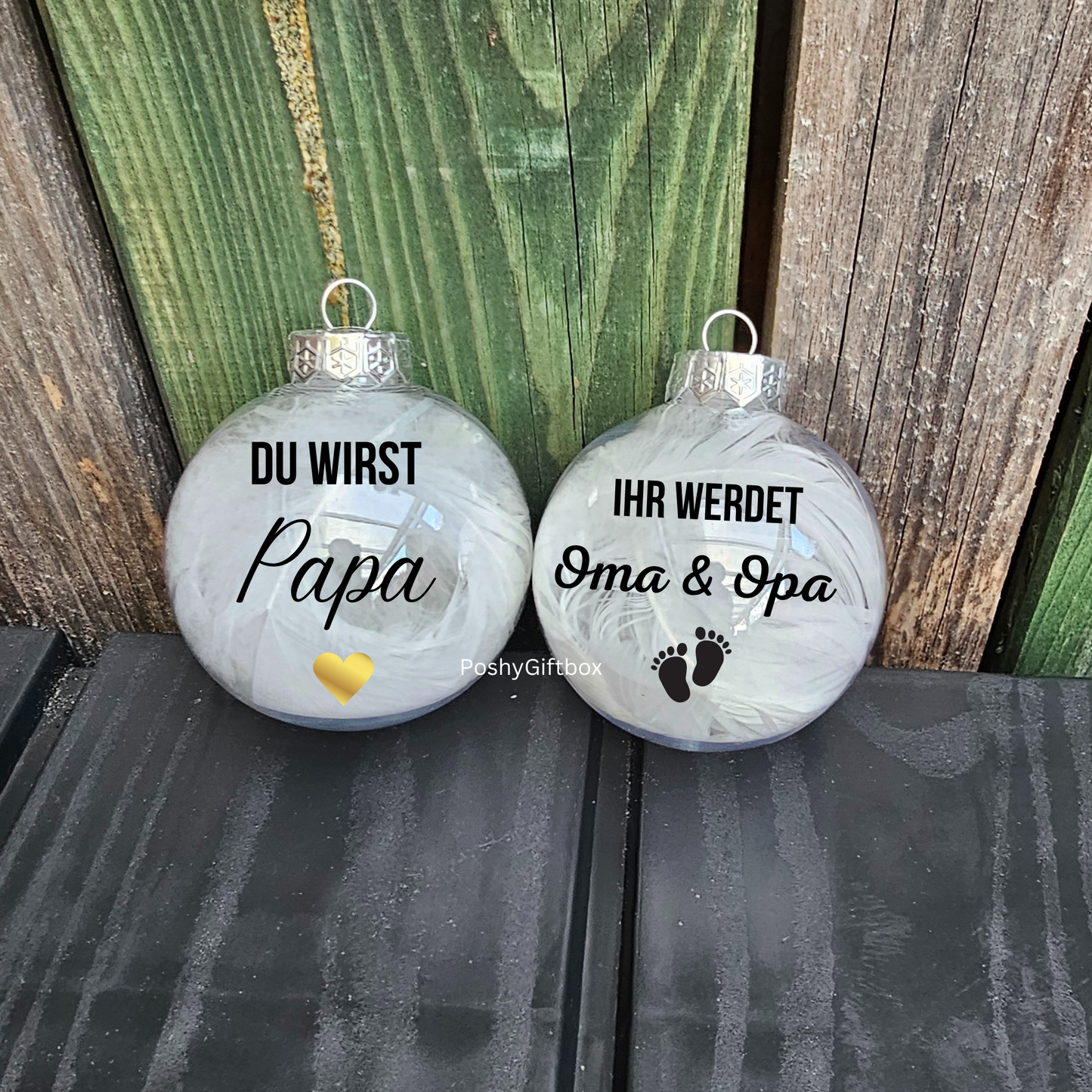 Personalisierte Weihnachtskugel/Weihnachtsgeschenk Ehepaar/Erstes Weihnachten als Ehepaar Christbaumkugel /Aus Glas 6cm oder 8cm/Geschenk Familie/Weihnachtsdeko PoshyGiftbox