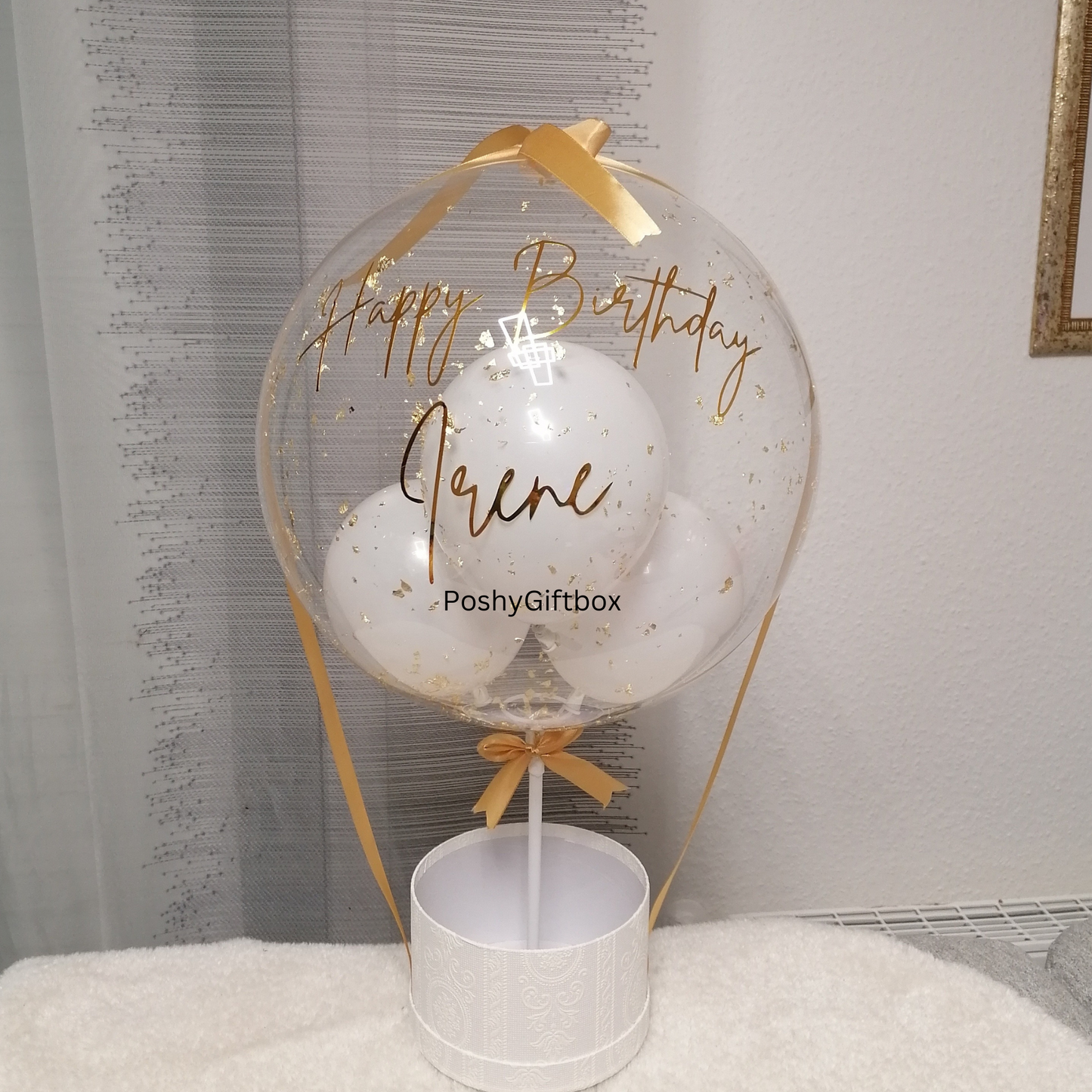 Ballon Geschenk mit Schokoladen und Trockenblumen/Personalisierte Balloons/Hochzeitsgeschenk/Happy Valentinstag/Geburtstagsgeschenk PoshyGiftbox