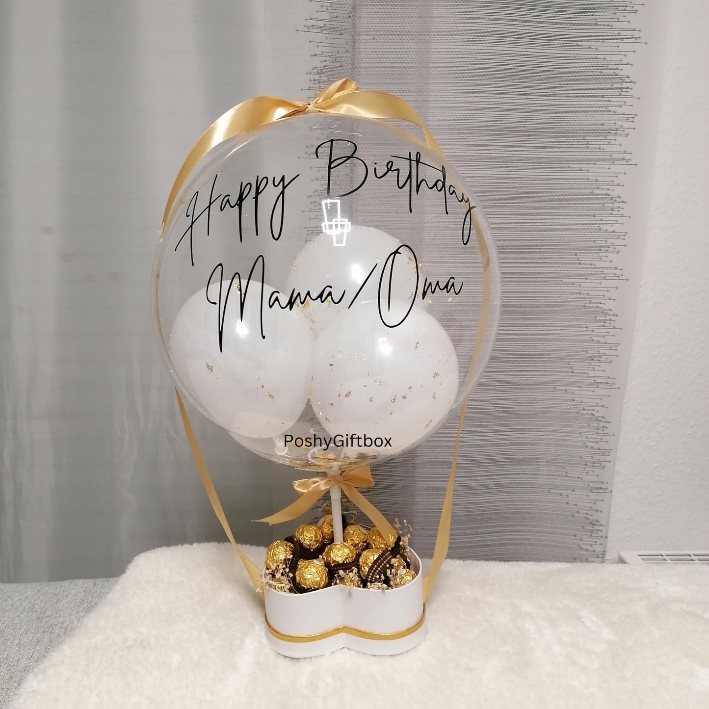 Ballon Geschenk mit Schokoladen und Trockenblumen/Personalisierte Balloons/Hochzeitsgeschenk/Happy Valentinstag/Geburtstagsgeschenk PoshyGiftbox