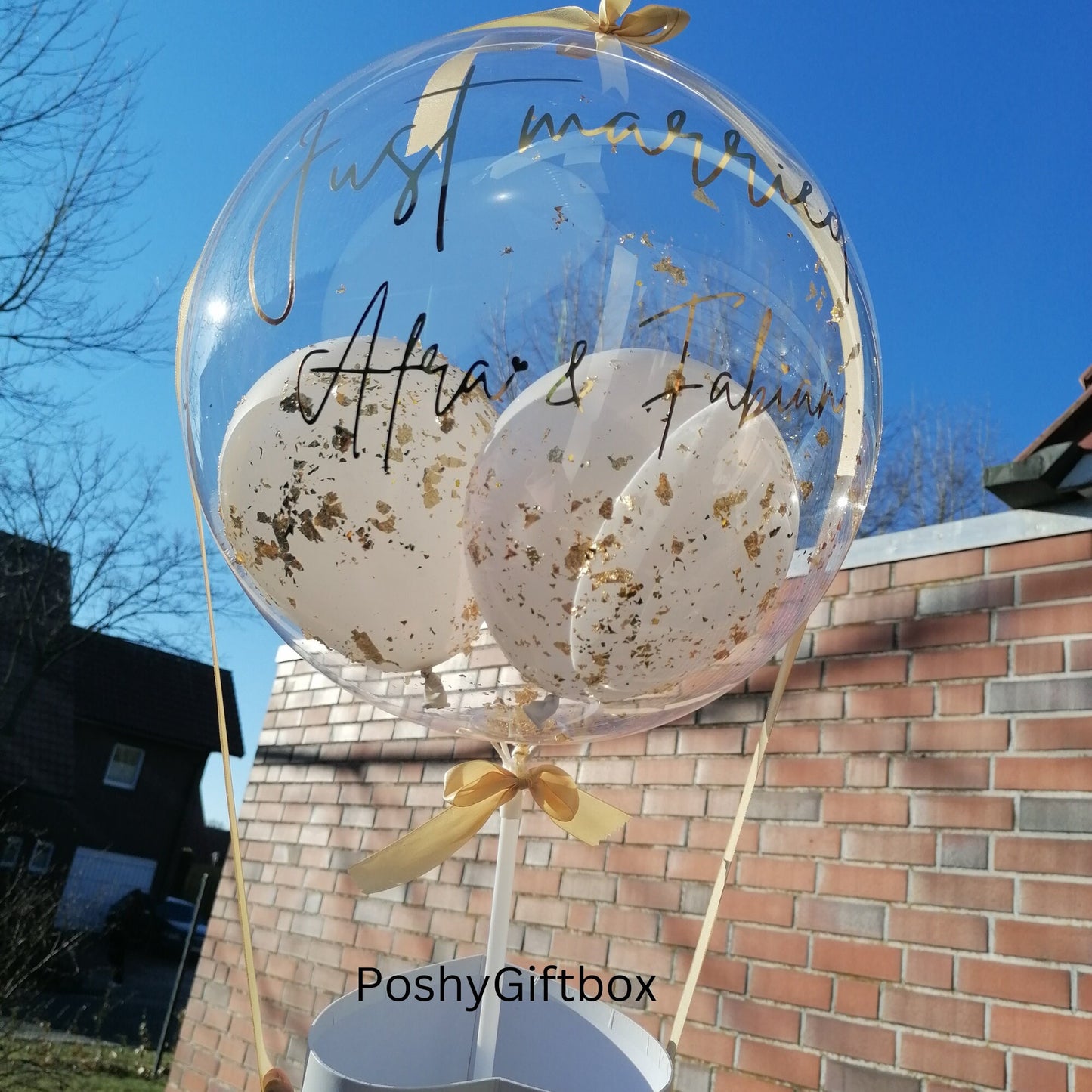 Ballon Geschenk mit Schokoladen und Trockenblumen/Personalisierte Balloons/Hochzeitsgeschenk/Happy Valentinstag/Geburtstagsgeschenk PoshyGiftbox