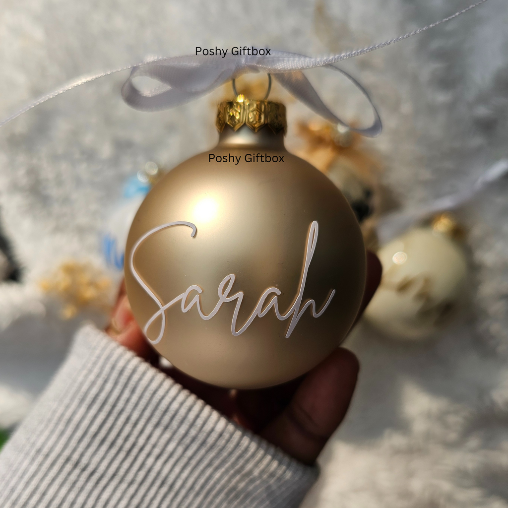 Personalisierte Weihnachtskugeln Verschiedene Farbe/Weihnachtsgeschenke/ Weihnachtskugel mit Namen/Christbaumkugeln/Tannenbaumkugel PoshyGiftbox