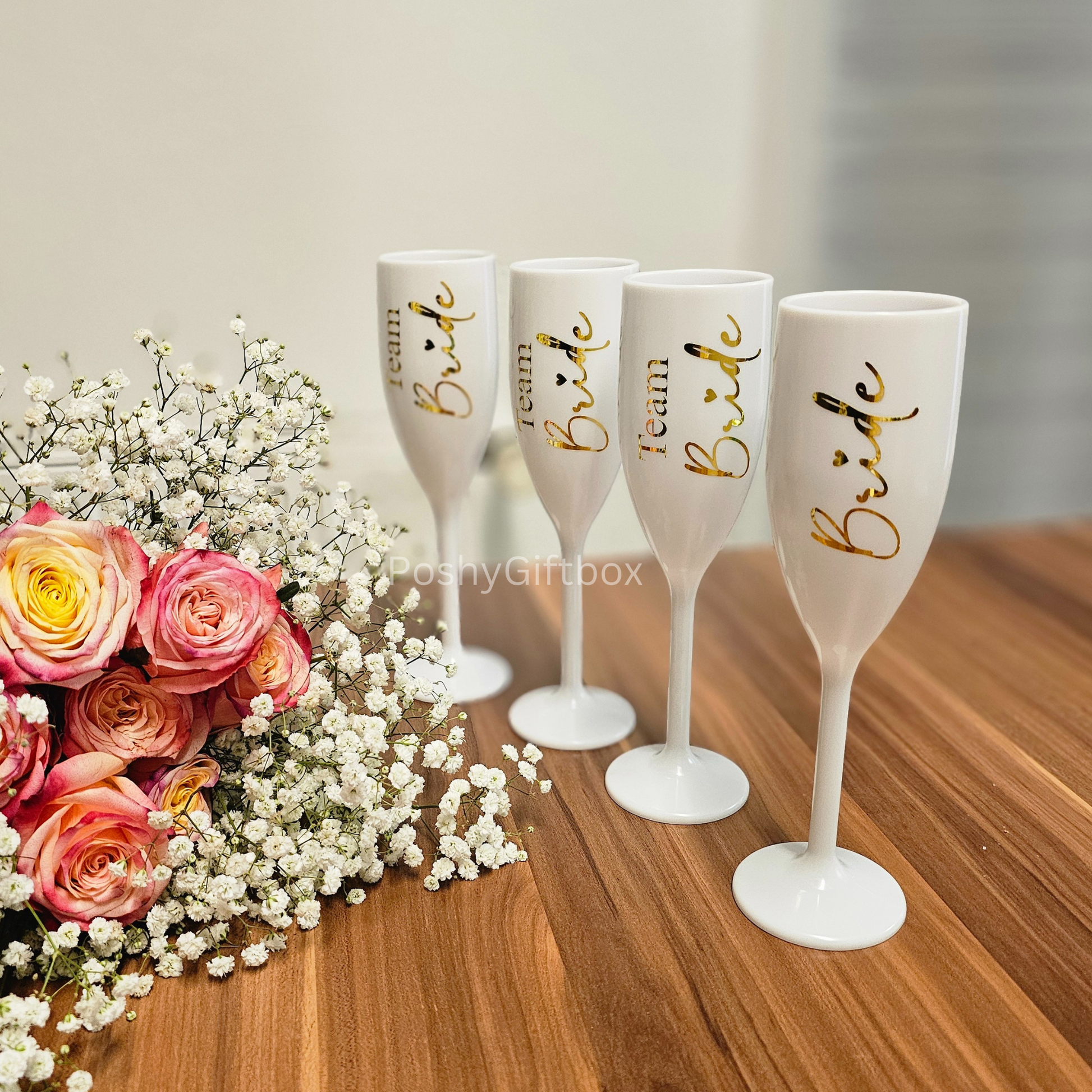 JGA Weinglas Personalisiert/Personalisierte Sektgläser/ Champagner Glas/Sektflöten/Sektkelch/Junggesellinnenabschied, Bräutigam,Trauzeugin PoshyGiftbox