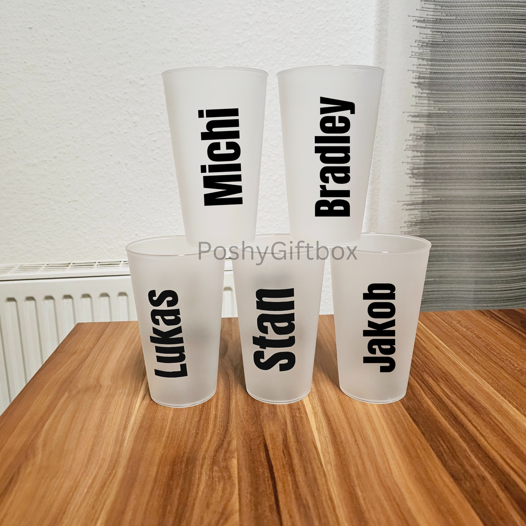 Party Becher für Männer/JGA Becher/Bierbecher/Becher personalisiert/Becher Männer mit Name /Junggesellenabschied Kunststoff JGA Jungs Party Bräutigam PoshyGiftbox