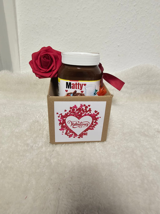 Nutella Geschenk 450g Glas /Nutella Valentinsgeschenk/Personalisiert mit Wunschtext oder Namen/Mitbringsel/ Valentine's Day/Nutella Verpackung PoshyGiftbox