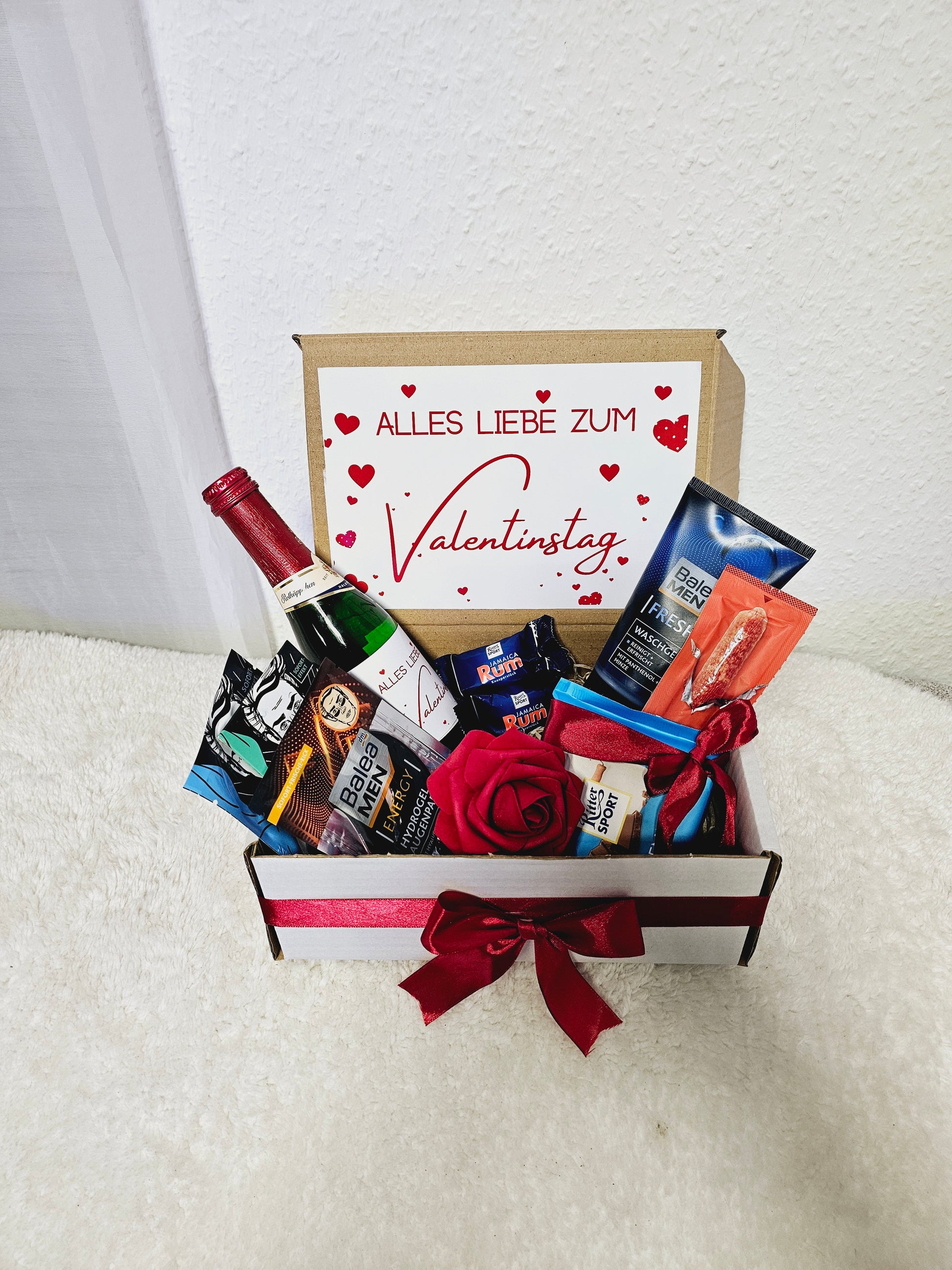 Geschenkset "VALENTINSTAG"/ Männer Wellnessbox Personalisiert/Geschenk für Männer/Wellness Set für Freund/Geschenk für Ihn/Pflege Box/Geschenk für Sie/2 DESIGNS/ PoshyGiftbox