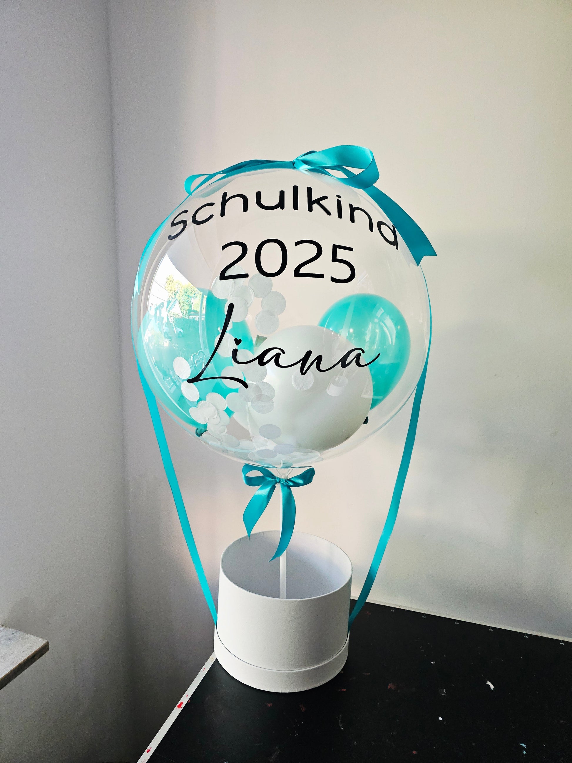 Schulkind Ballon/Geschenk zur Einschulung/Schulkind Geschenk/Geschenkbox zum ersten Schultag/Endlich Schulkind Ballon/Schultüte mit Füllung  Einschulung PoshyGiftbox