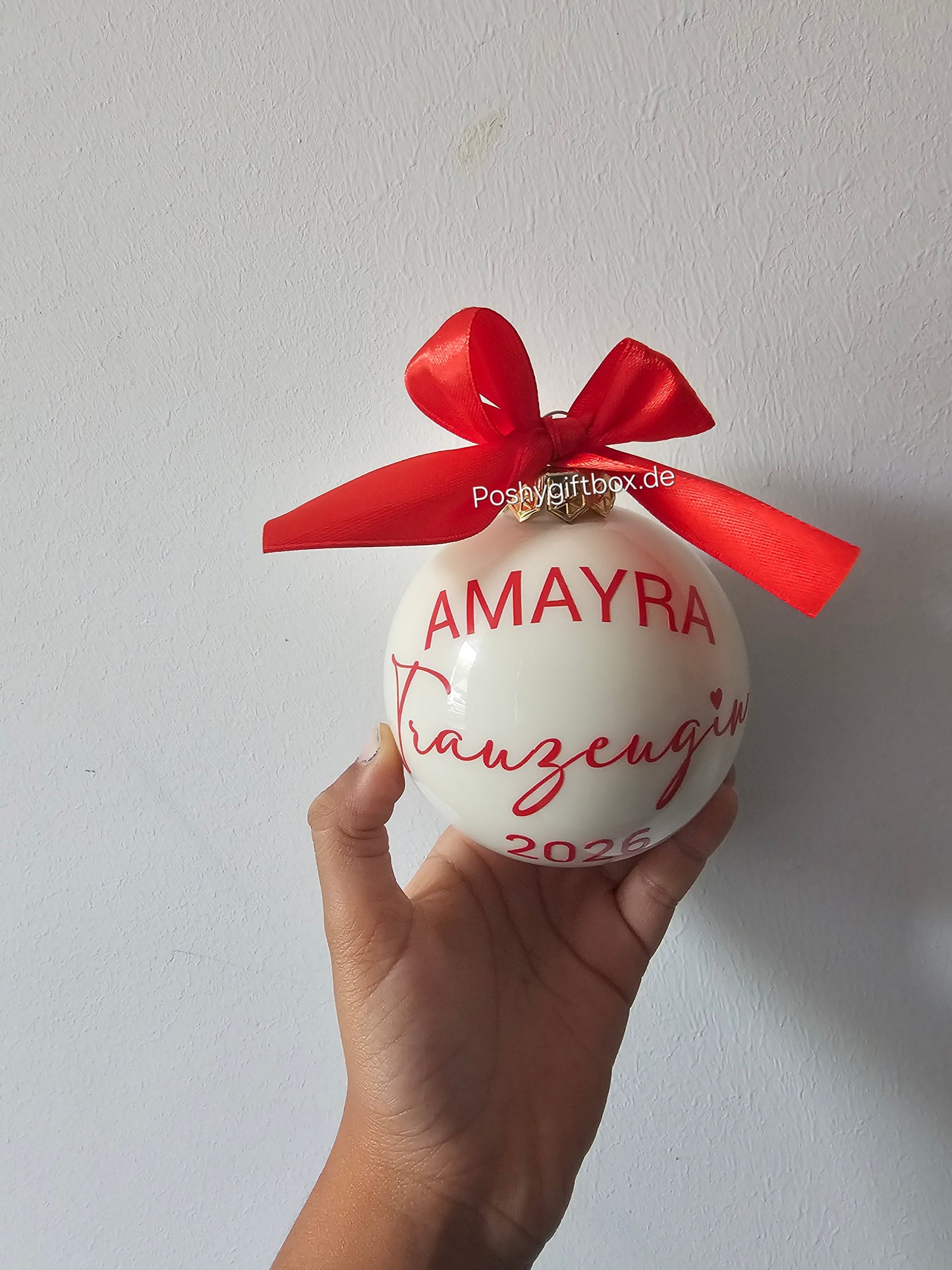 Personalisierte Weihnachtskugeln /Weihnachtsgeschenke/ Weihnachtskugel mit Namen/Christbaumkugel Elfenbein/Geschenk Familie PoshyGiftbox