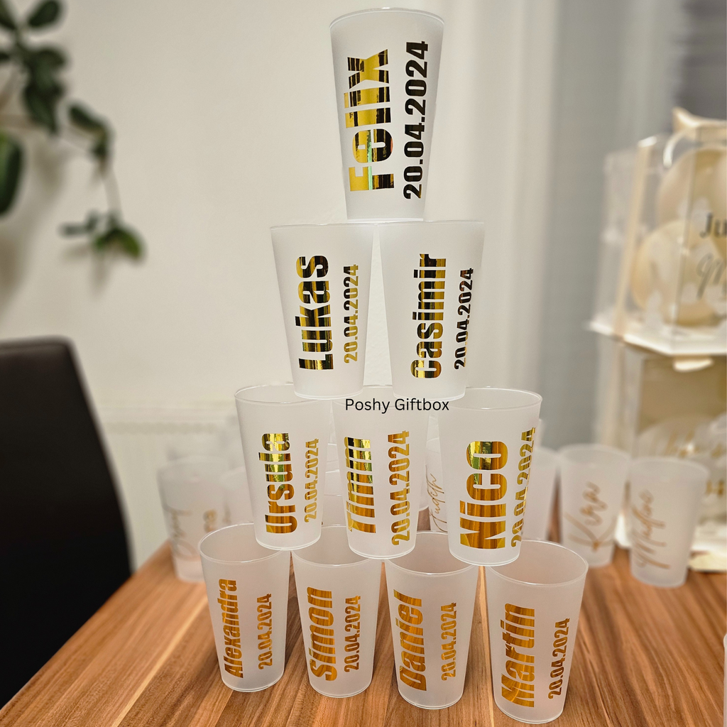 Party Becher für Männer/JGA Becher/Bierbecher/Becher personalisiert/Becher Männer mit Name /Junggesellenabschied Kunststoff JGA Jungs Party Bräutigam PoshyGiftbox