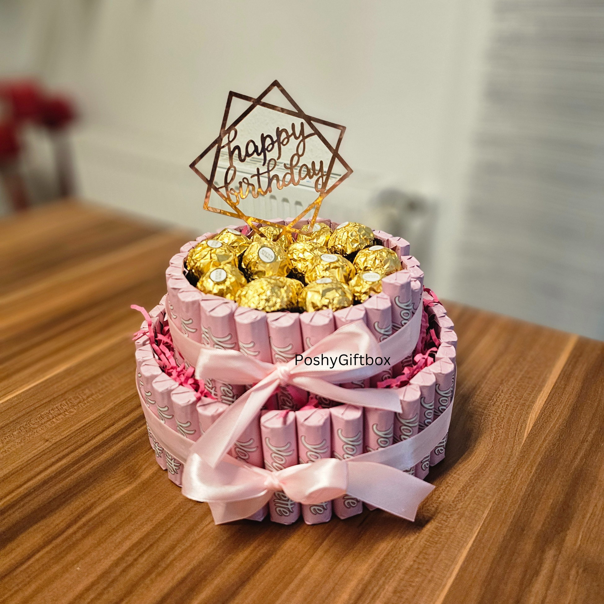 Yogurette Geschenk/ Pralinen Torte mit Wellness Produkte/ Pralinentorte/Yogurette Geschenk mit Ferrero Rocher Pralinen/ Geburtstagstorte/Lillet ,Aperol Geschenk PoshyGiftbox