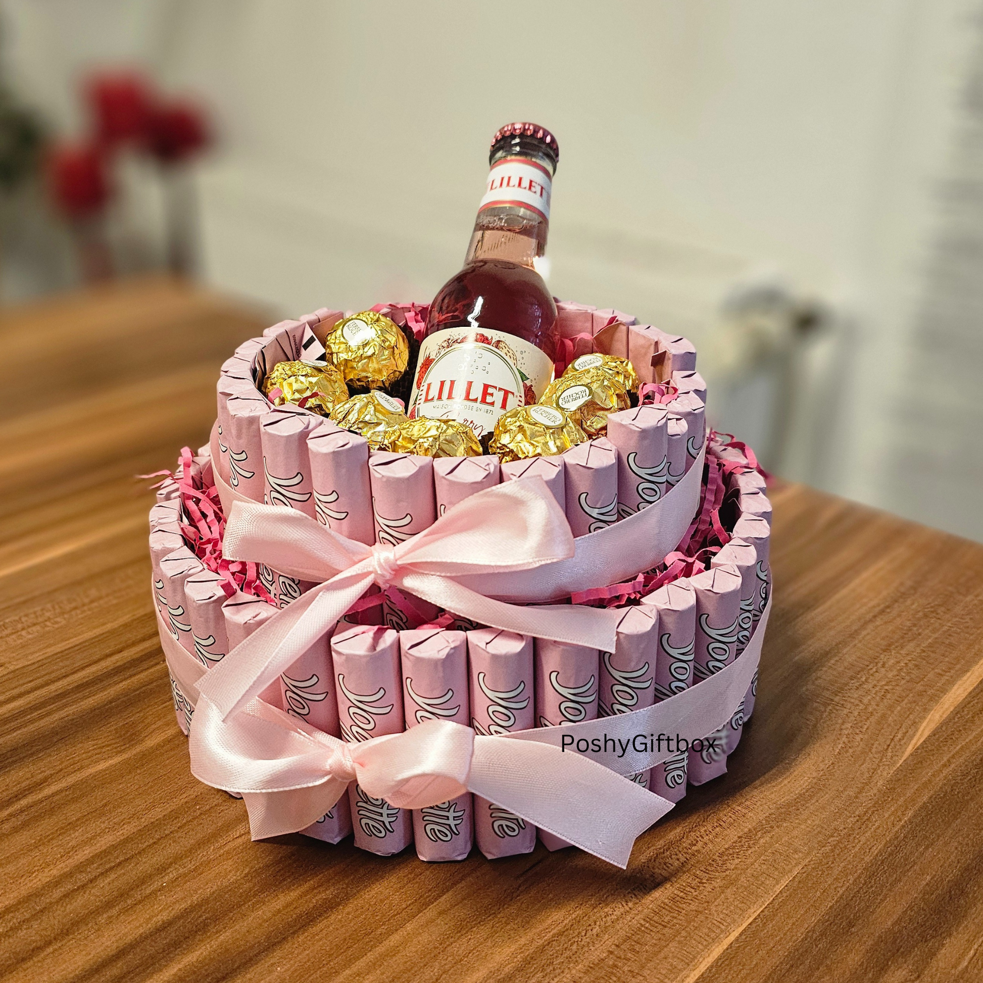 Yogurette Geschenk/ Pralinen Torte mit Wellness Produkte/ Pralinentorte/Yogurette Geschenk mit Ferrero Rocher Pralinen/ Geburtstagstorte/Lillet ,Aperol Geschenk PoshyGiftbox