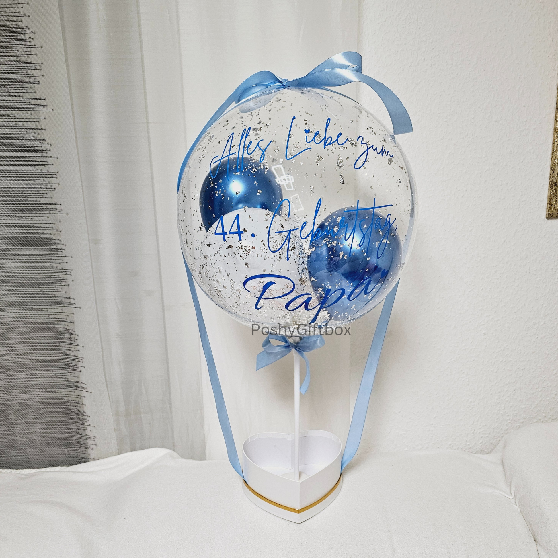 Weihnachtsballon mit Weihnachtsblumen/Weihnachtsgeschenk/Weihnachtsdeko/Firmengeschenk Weihnachten/Frauen Weihnachtsgeschenk/Sinnvolle Geschenke Weihnachten/Mama Geschenk  PoshyGiftbox