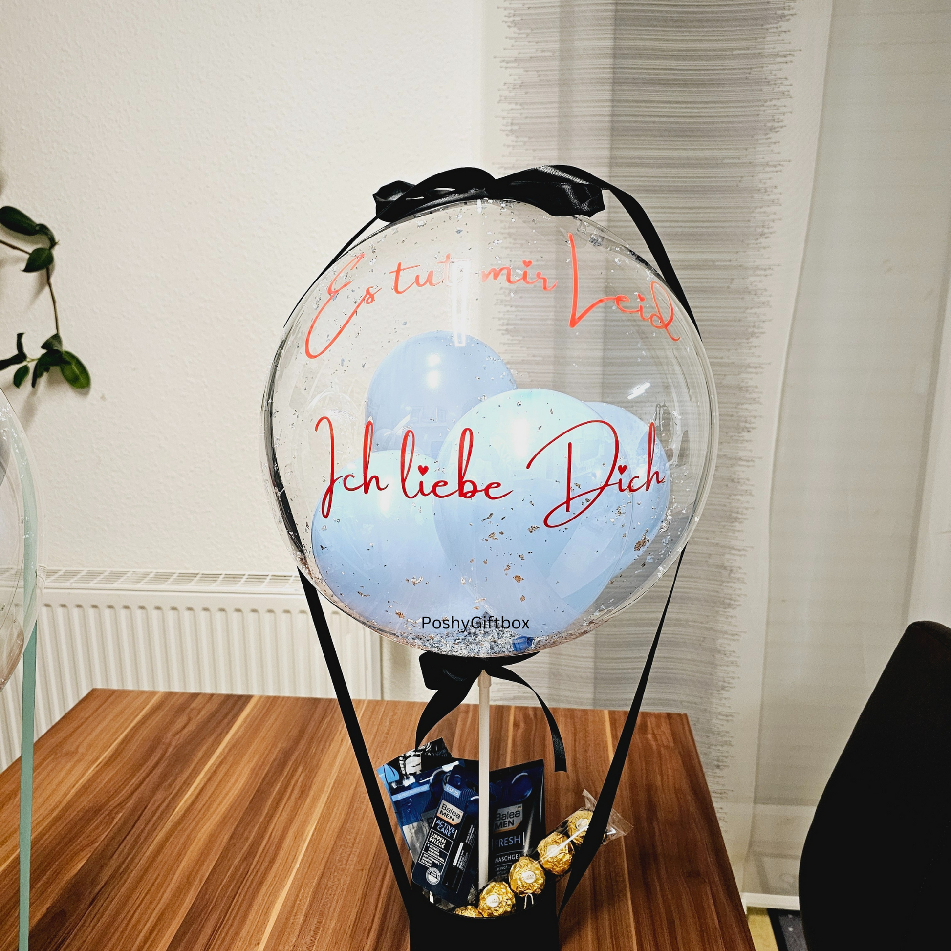 Weihnachtsballon mit Weihnachtsblumen/Weihnachtsgeschenk/Weihnachtsdeko/Firmengeschenk Weihnachten/Frauen Weihnachtsgeschenk/Sinnvolle Geschenke Weihnachten/Mama Geschenk  PoshyGiftbox