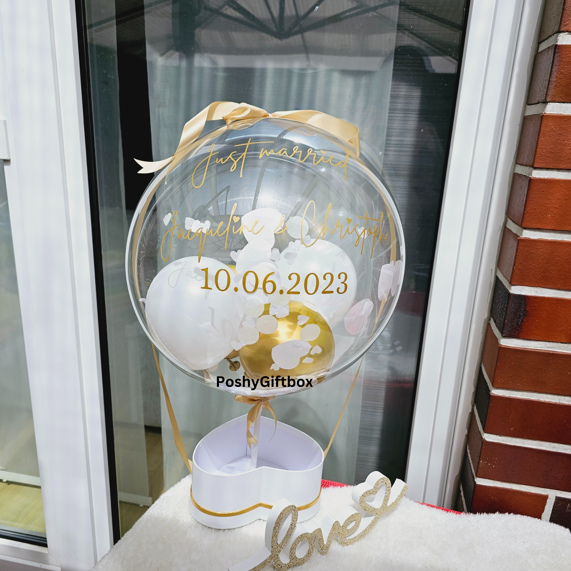 Ballongeschenk HOCHZEIT/Geschenk zum Hochzeitstag/Verlobungsgeschenk/Just Married/Geburtstagsgeschenk/Hochzeitsgeschenk/Hand In Hand  PoshyGiftbox