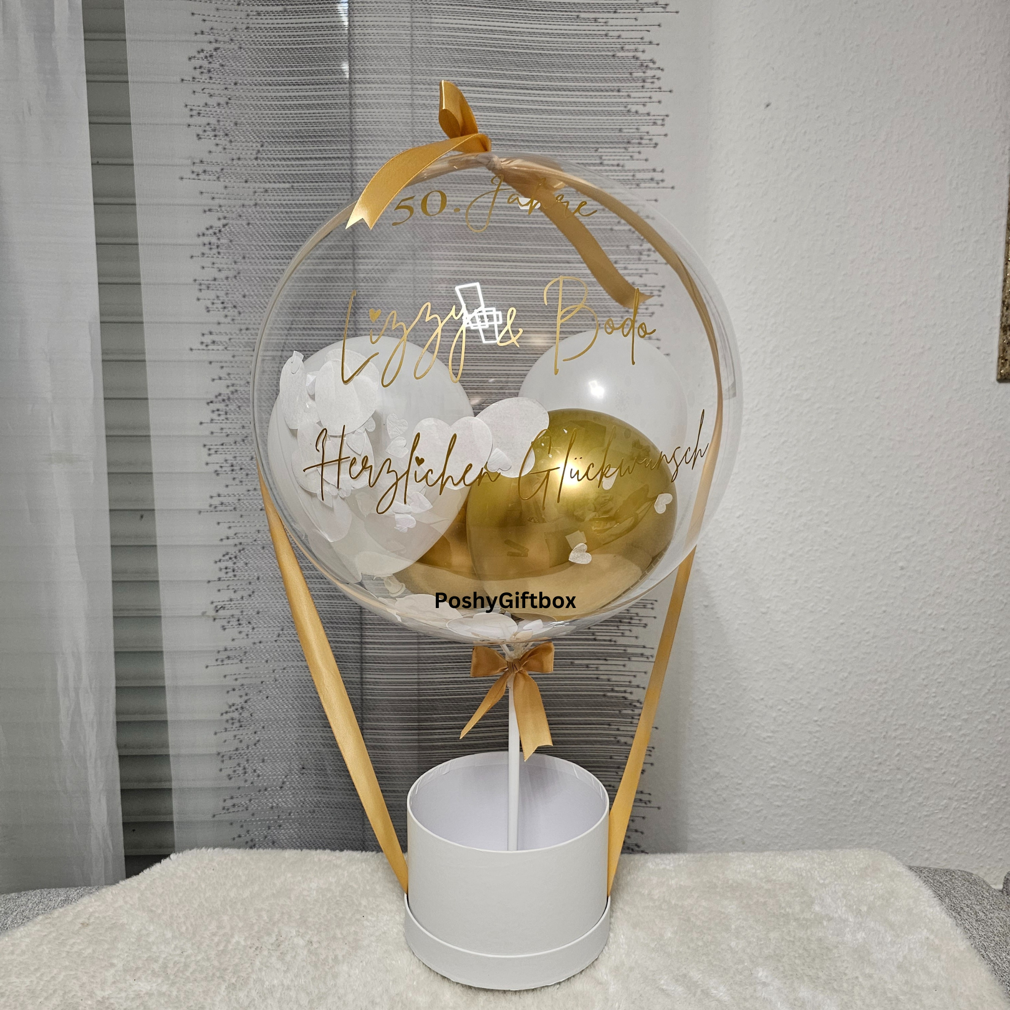 Ballongeschenk HOCHZEIT/Geschenk zum Hochzeitstag/Verlobungsgeschenk/Just Married/Geburtstagsgeschenk/Hochzeitsgeschenk/Hand In Hand  PoshyGiftbox