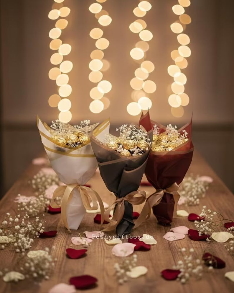 Pralinenstrauß mit Trockenblumen und Schokolade PoshyGiftbox