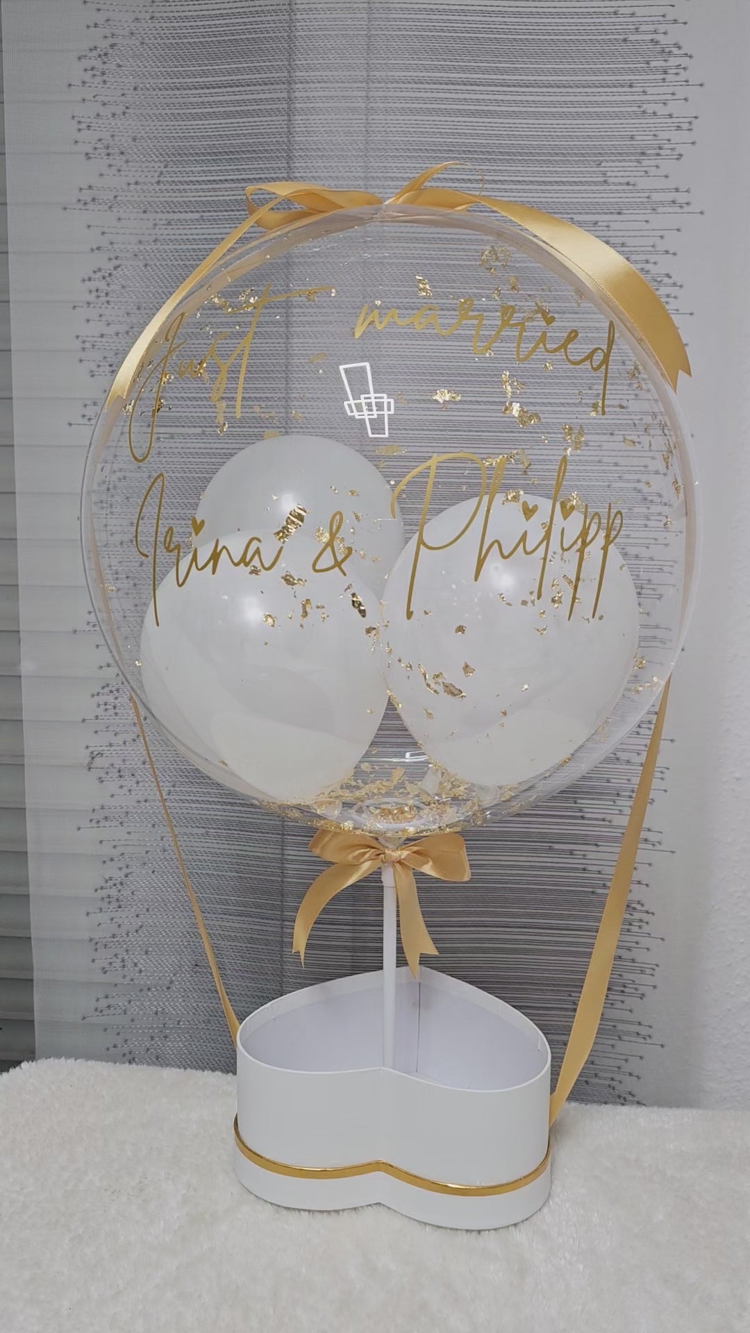 Ballon Geschenk mit Schokolade und Trockenblumen