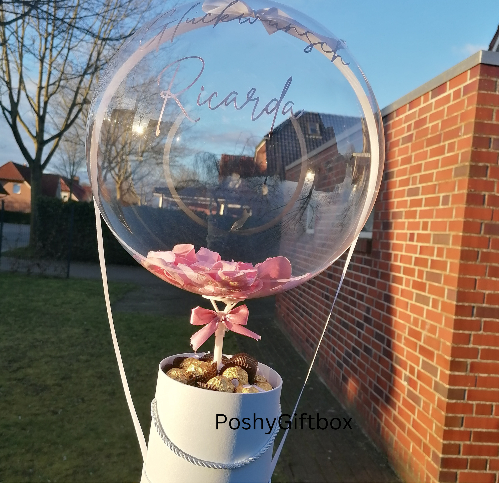 Ballon Geschenk/Ballongrüße/Geburtstagsgeschenk/Geschenkbox Rosa/Schokoladenbox mit Blumen/Ballon Personalisiert/Valentinstag Geschenk  PoshyGiftbox